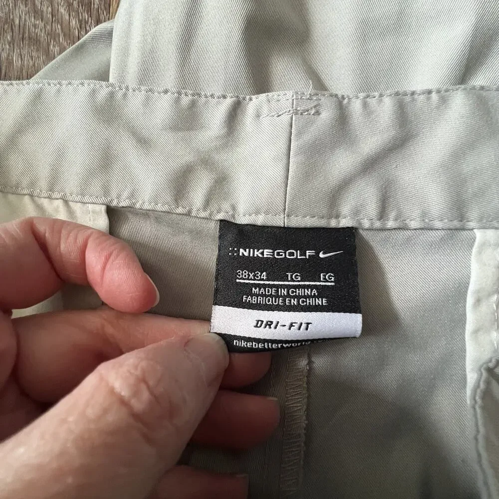 NIKE GOLF DRI FIT Pants Mens 38 X 33 Khaki Tan Stretch Standard Fit Sportswear
